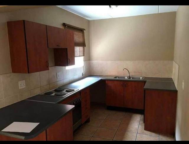 1 BEDROOM APARTMENT FOR SALE IN CLUBVIEW